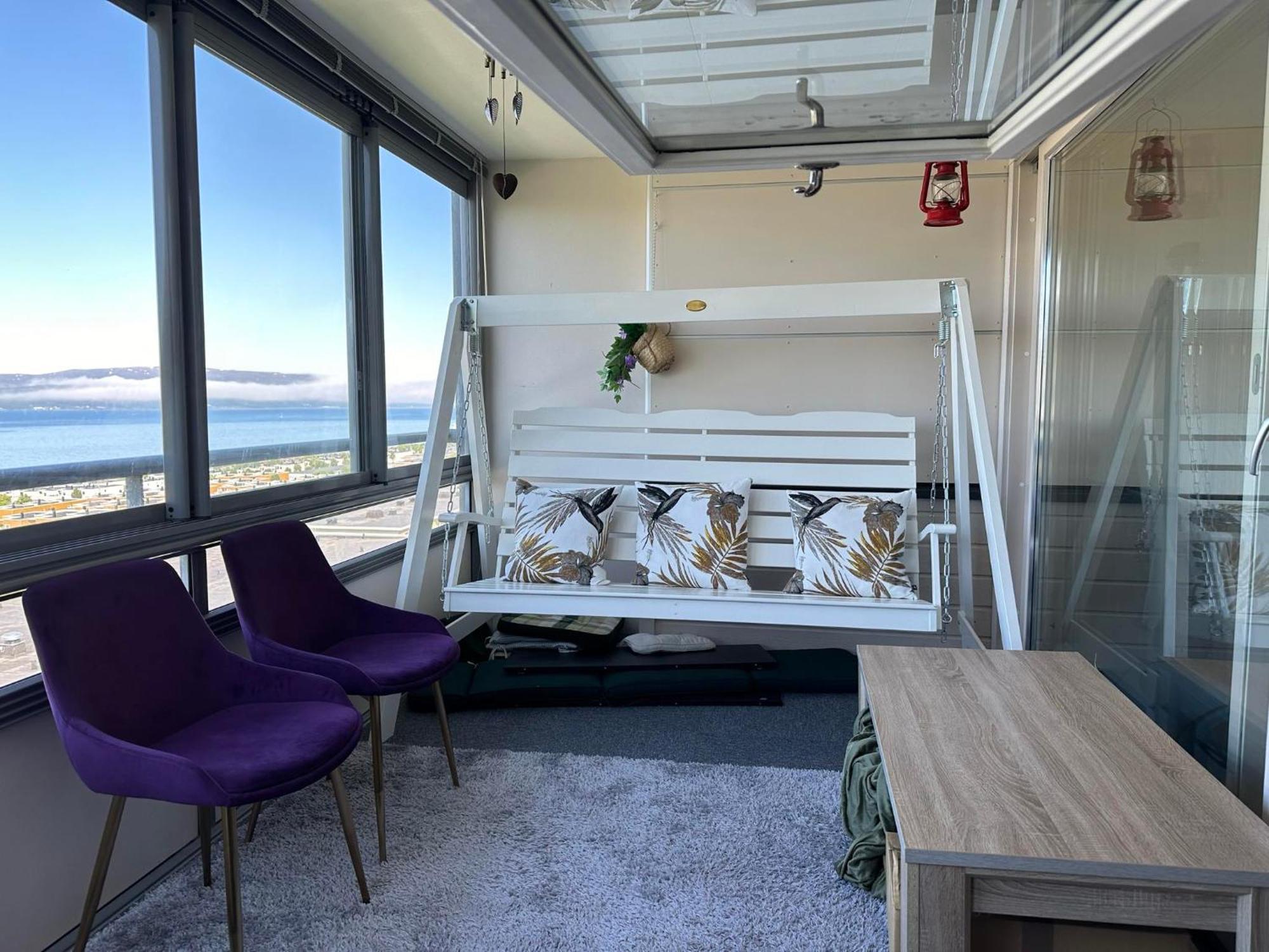 Arctic Inn, Cozy Single Bed Private Room In A Shared Apartment With Stunning Tromso Views Exterior photo